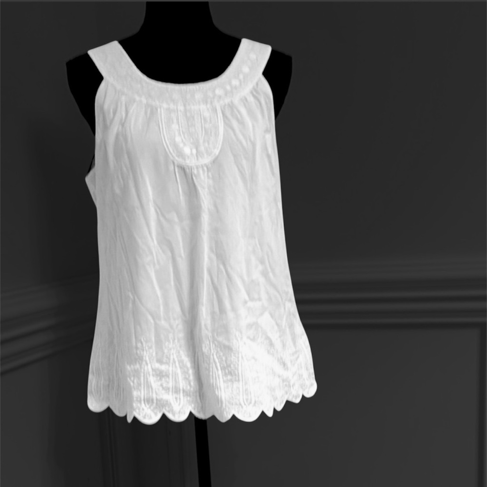 Vineyard Vines White Smocked Tank Top Sz Medium